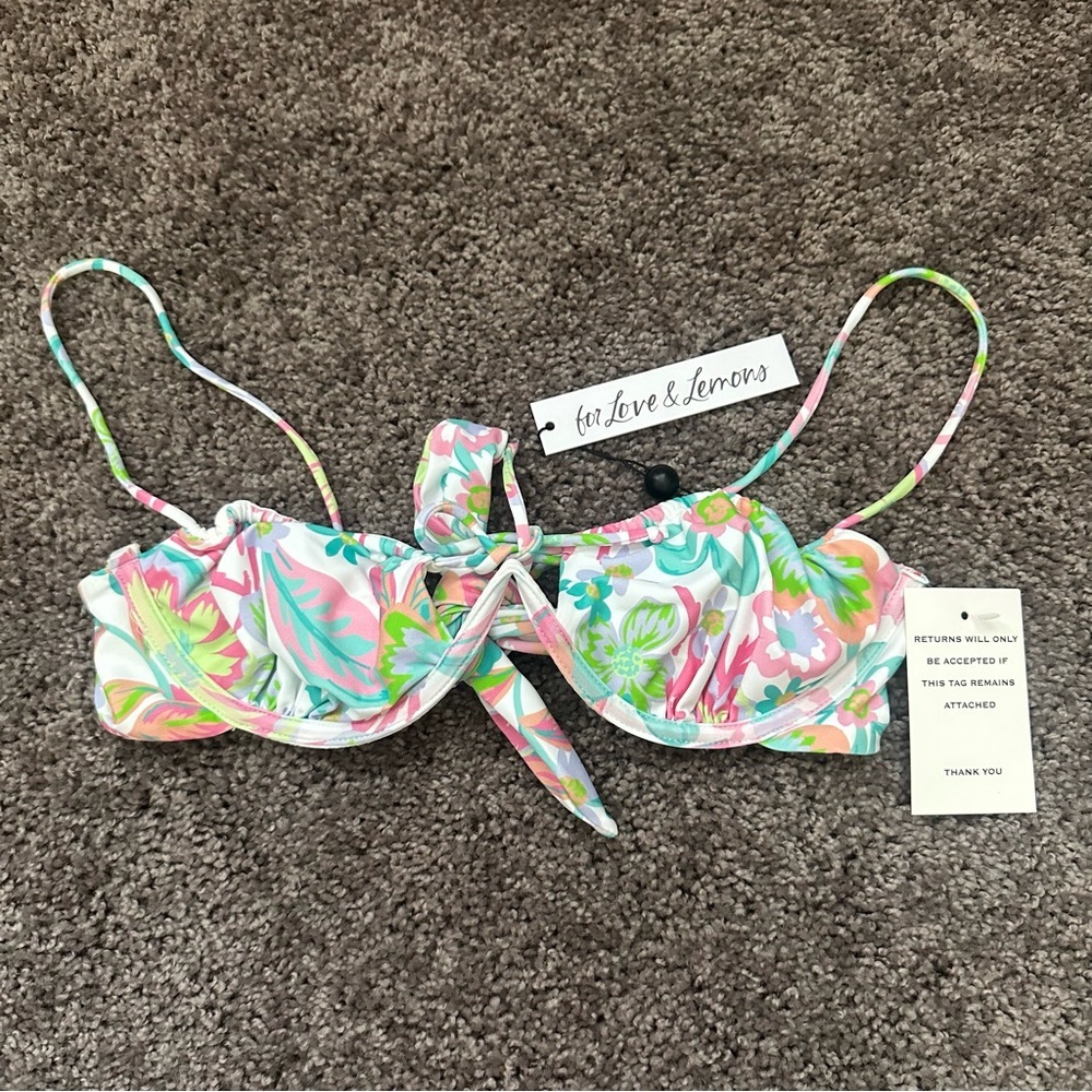 NWT‎ For Love & Lemons Capri Bikini Top Size Small DD - Picture 2 of 4